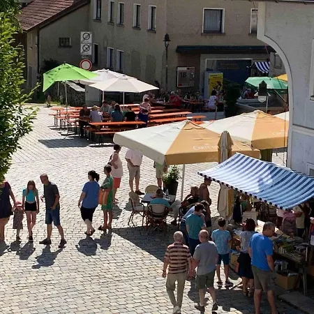 Wohnhaus Am Marktplatz In Röhrnbach